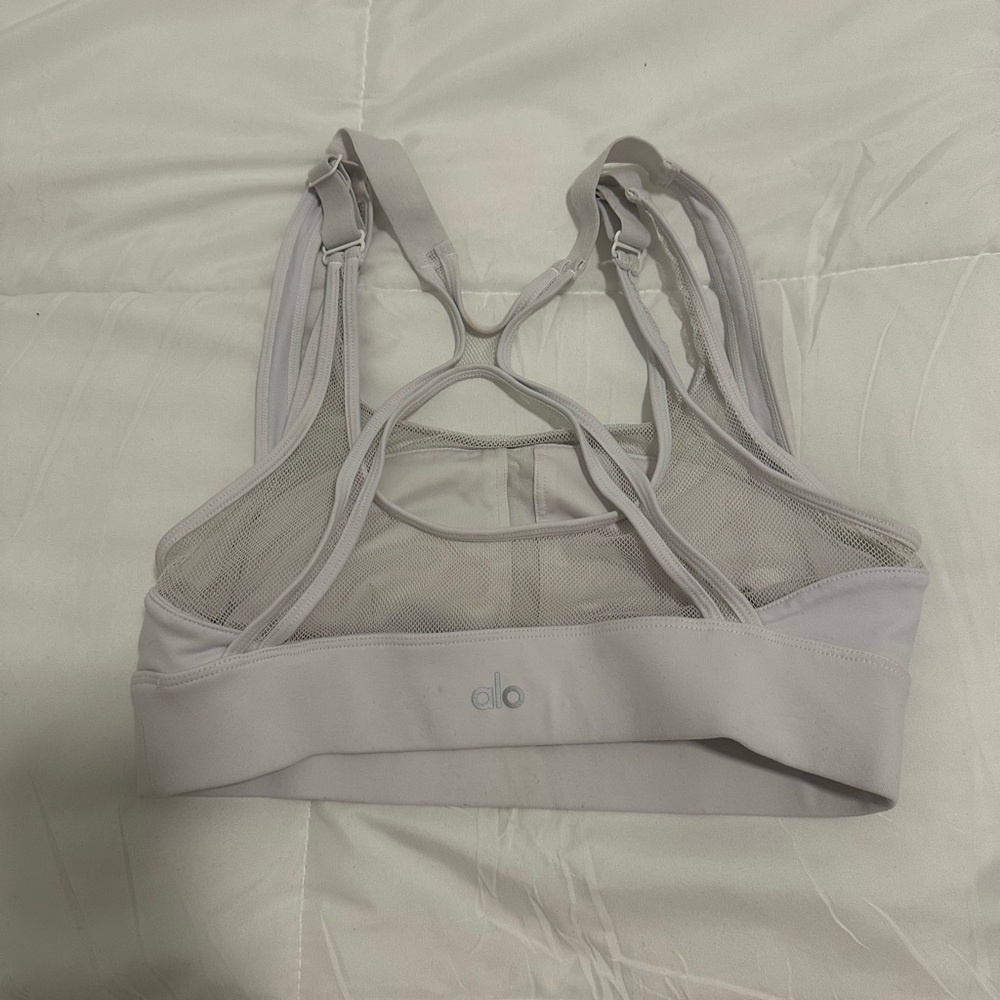 Alo - Picture 2 of 8